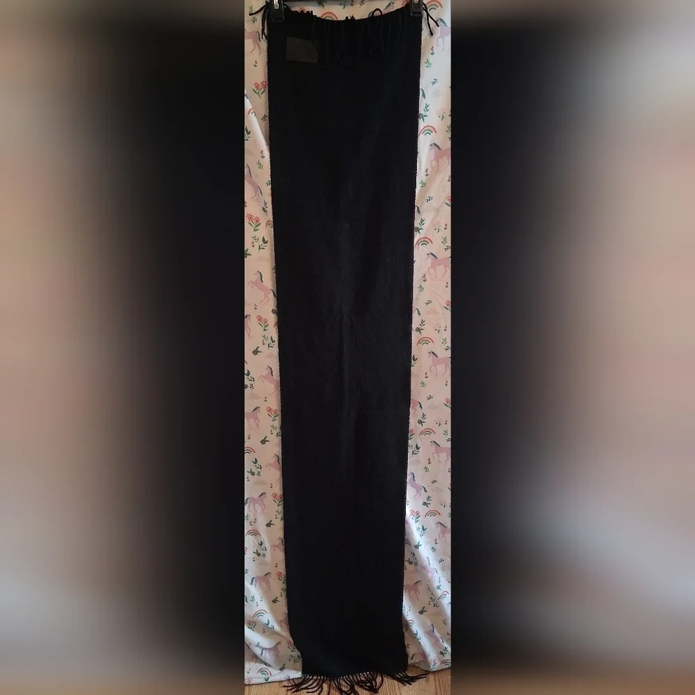 EUC Coach Leatherware Black Cashmere Casual Everyday Unisex Winter Scarf Wrap